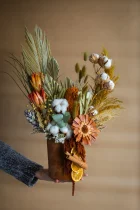 Orange – aranjament cu flori uscate